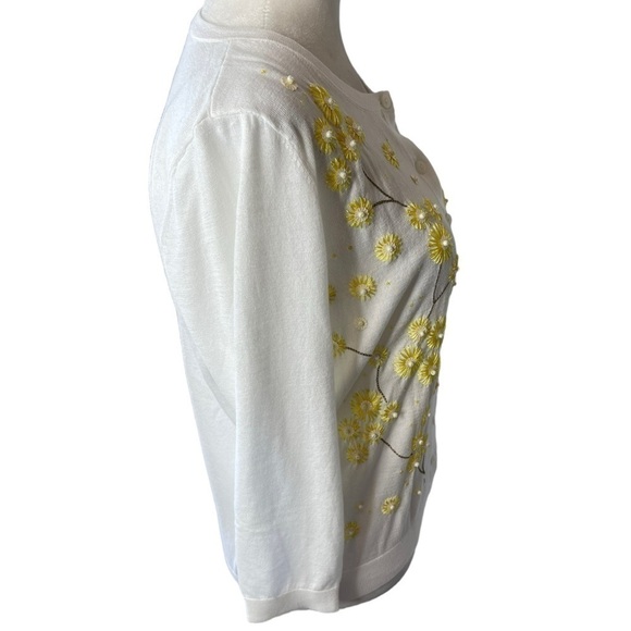 Talbots Cotton cardigan Embroidered yellow flowers button down front size MP - Picture 5 of 14